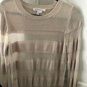 Perfect creme pullover sweater